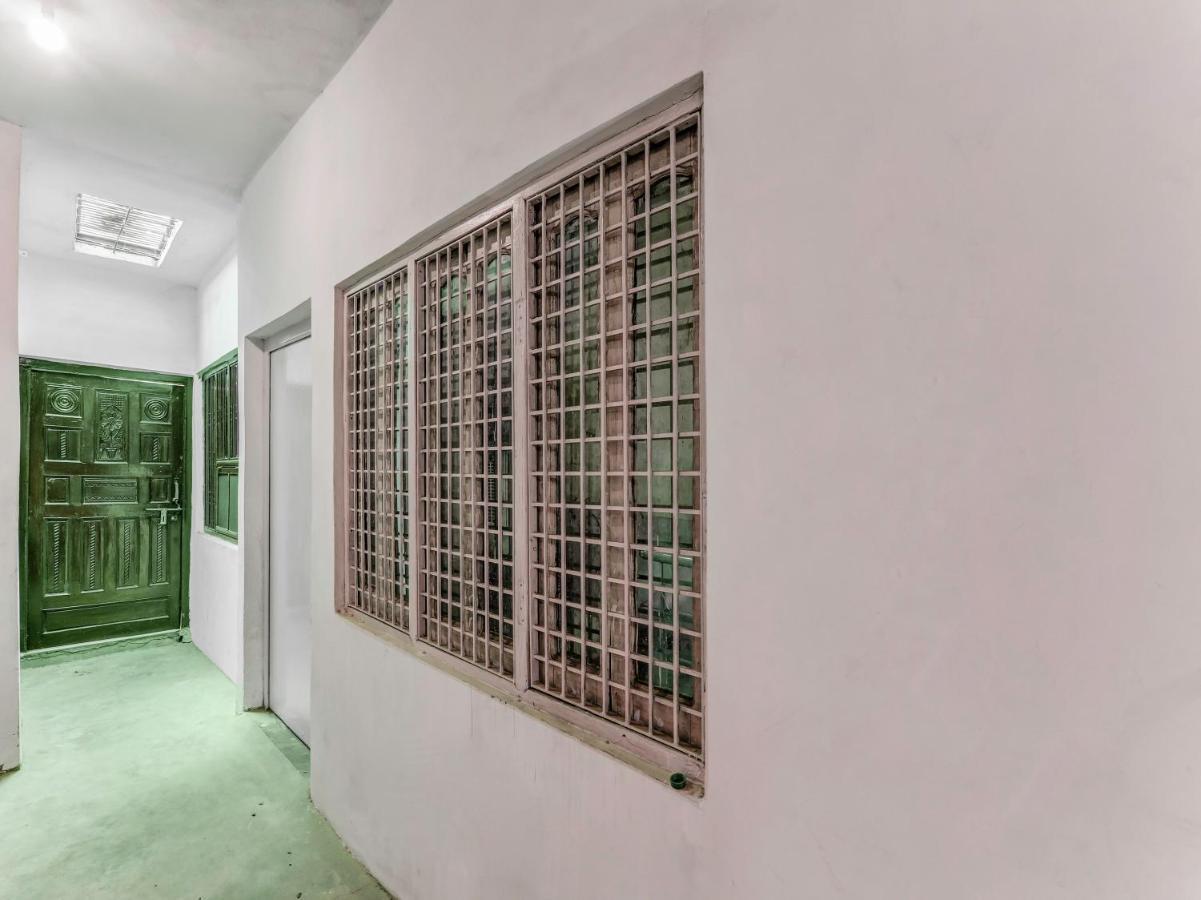 Spot On 81122 Saket Honest Hotel Ayodhya Exterior foto