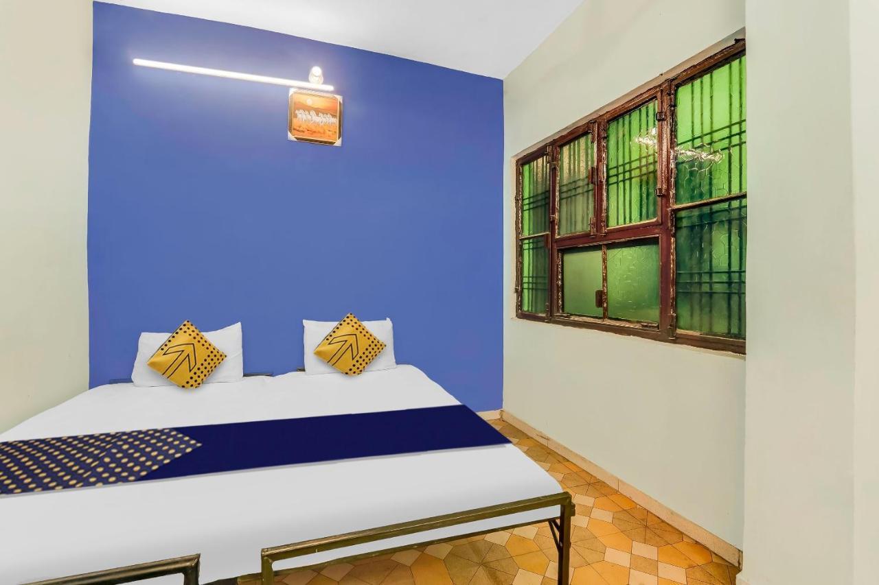 Spot On 81122 Saket Honest Hotel Ayodhya Exterior foto