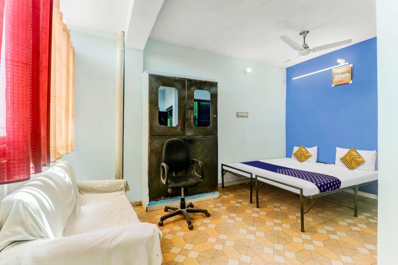 Spot On 81122 Saket Honest Hotel Ayodhya Exterior foto