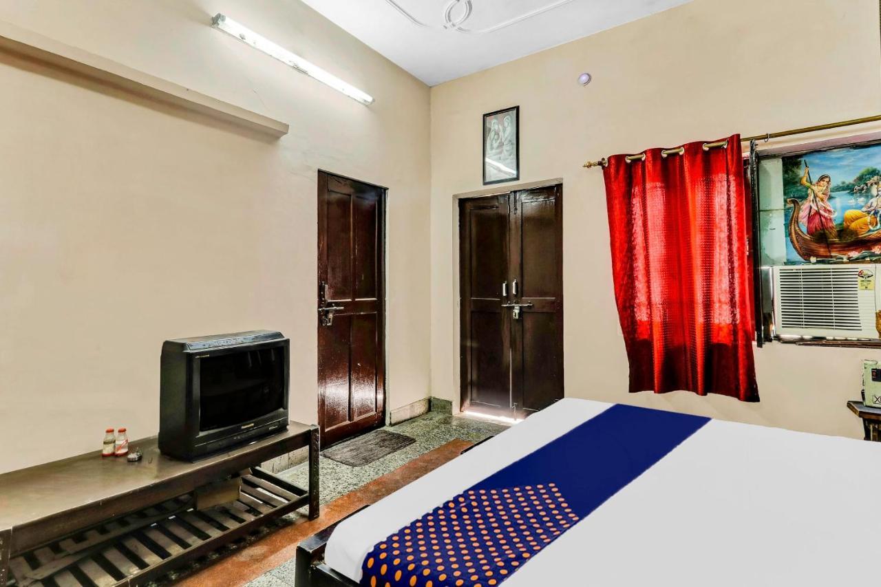 Spot On 81122 Saket Honest Hotel Ayodhya Exterior foto